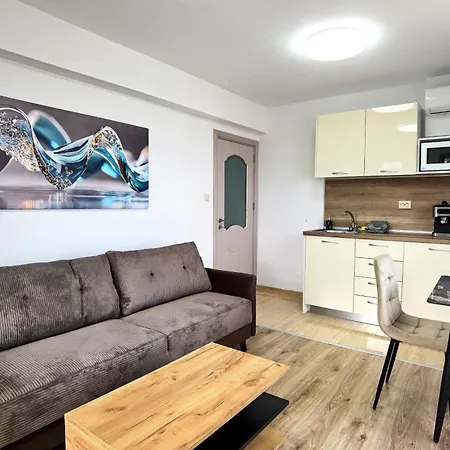 Cabacum Pleasure Beachfront - 50m To And Pool